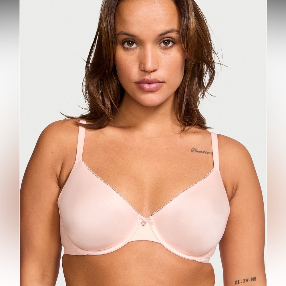 Victoria's Secret Body by Victoria Invisible Lift Unlined Smooth Demi Bra